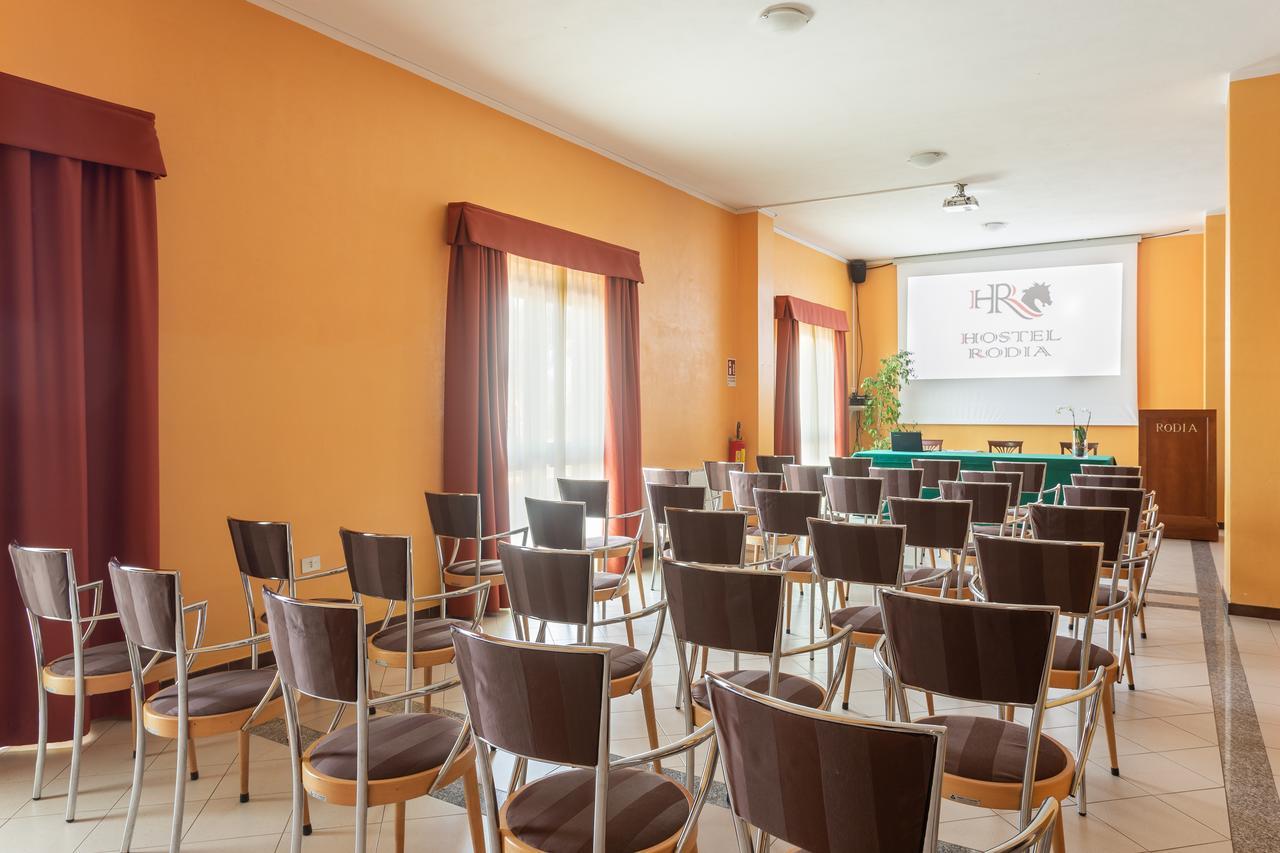 Rodia Inn Ористано Экстерьер фото