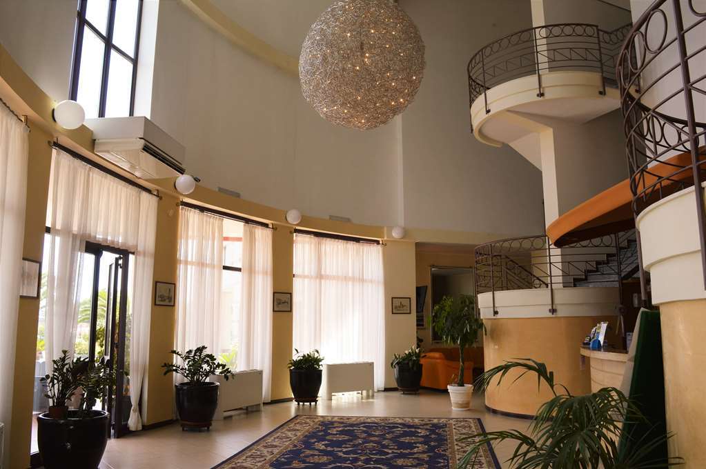 Rodia Inn Ористано Интерьер фото